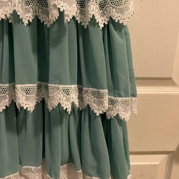 Beautiful Long Vintage Type Girls Dress Oopsie Daisy Size 4T - Picture 2 of 7